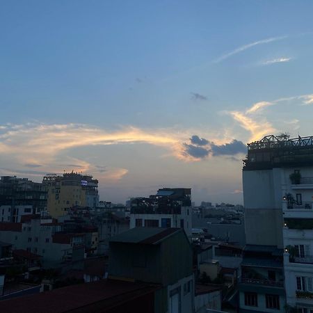 Fortune Homestay Hanoi Buitenkant foto