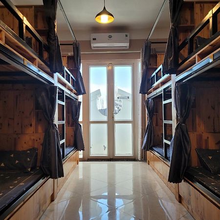 Fortune Homestay Hanoi Buitenkant foto