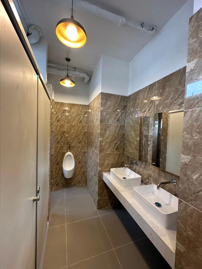 Fortune Homestay Hanoi Buitenkant foto